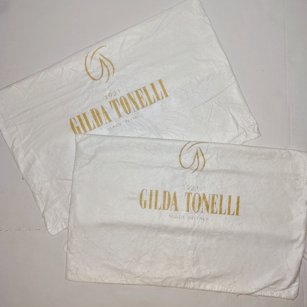 ⬇️2 Gilda Tonelli dust covers